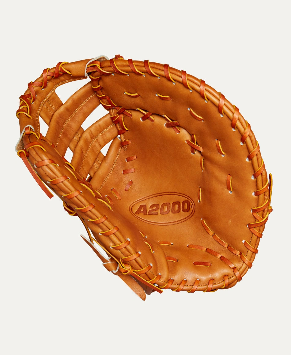 Wilson A2000 Baseball Classics Series 1679 12.5” Baseball First Base Mitt
