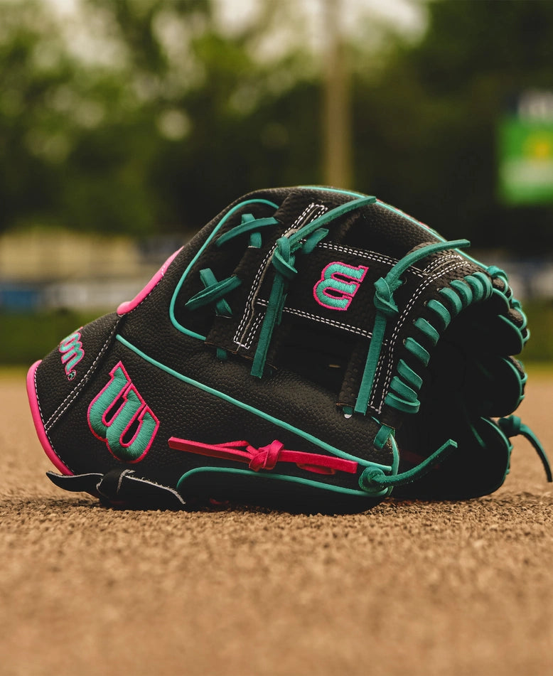 Winter 2024 A2000® SC1786SS 11.5” Infield Baseball Glove