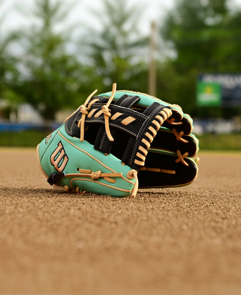Spring 2025 Wilson A2000® 1716SS 11.5” Infield Baseball Glove