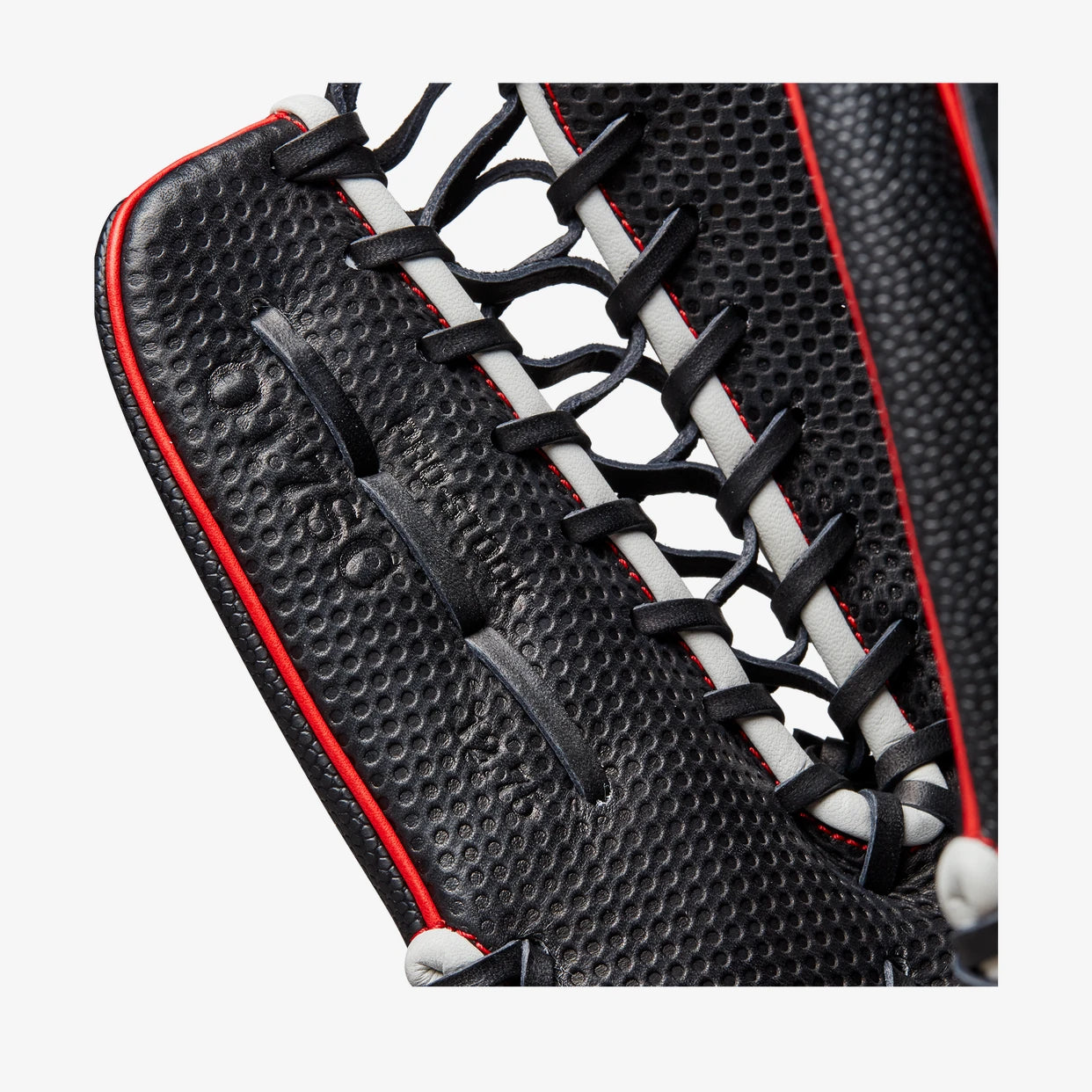 Wilson A2000 Outfield Baseball Glove