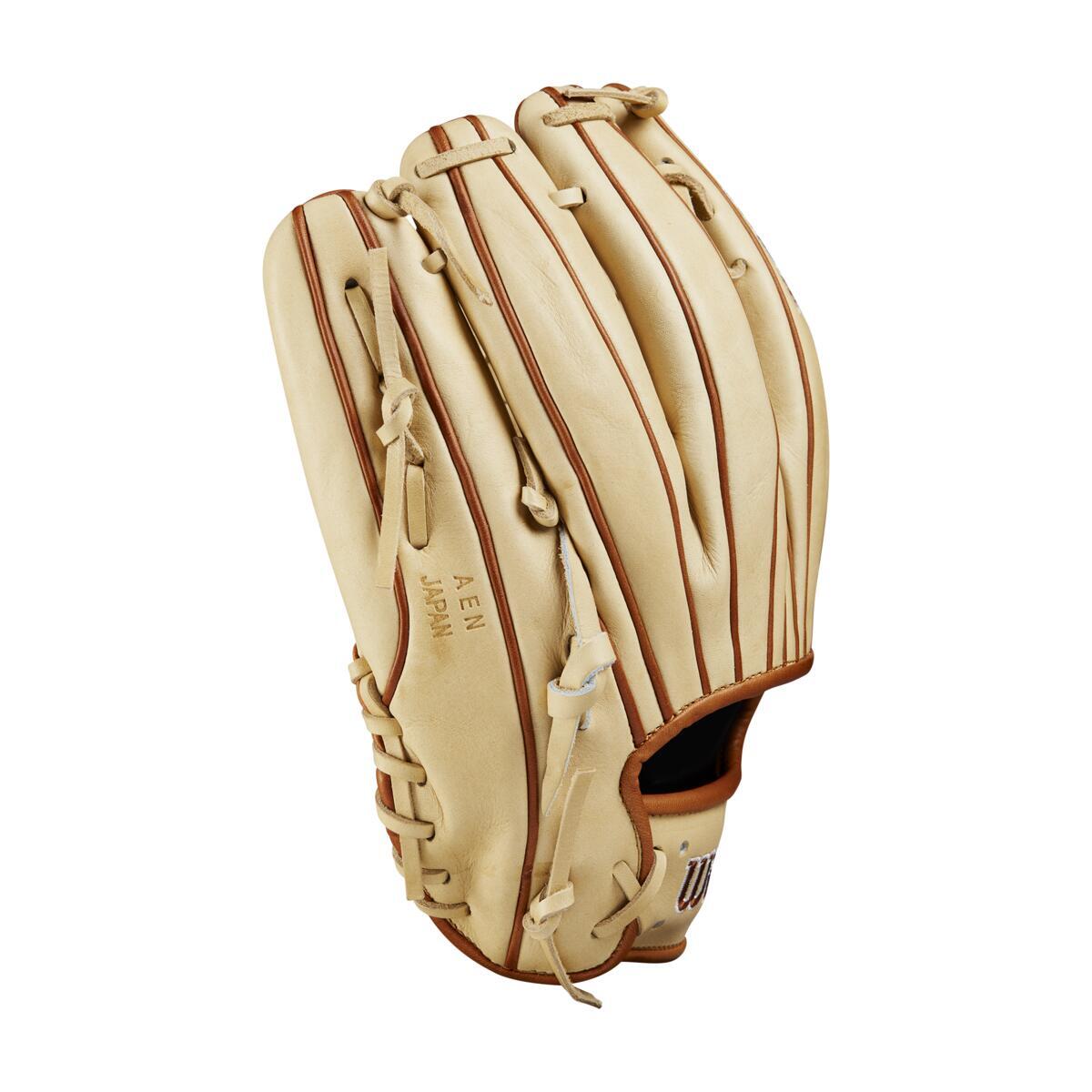 Wilson A2000 Pitcher’s Baseball Gloves